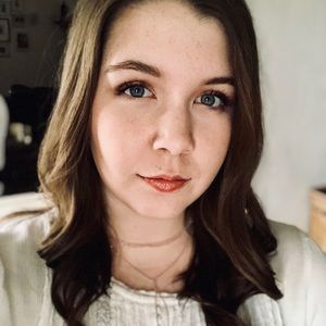 Meet your Posher, Maddie